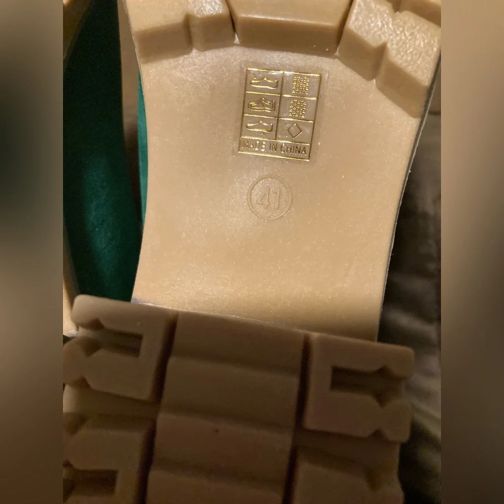 Green Suede Boots with Faux Fur Cuff, size eu 41 US 11, new in box, chunky heel - Picture 5 of 9